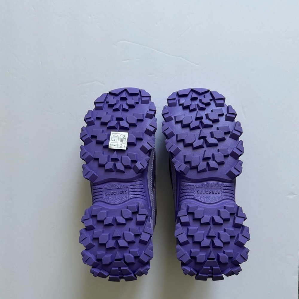 Lavender Skechers Sneakers - Picture 2 of 5